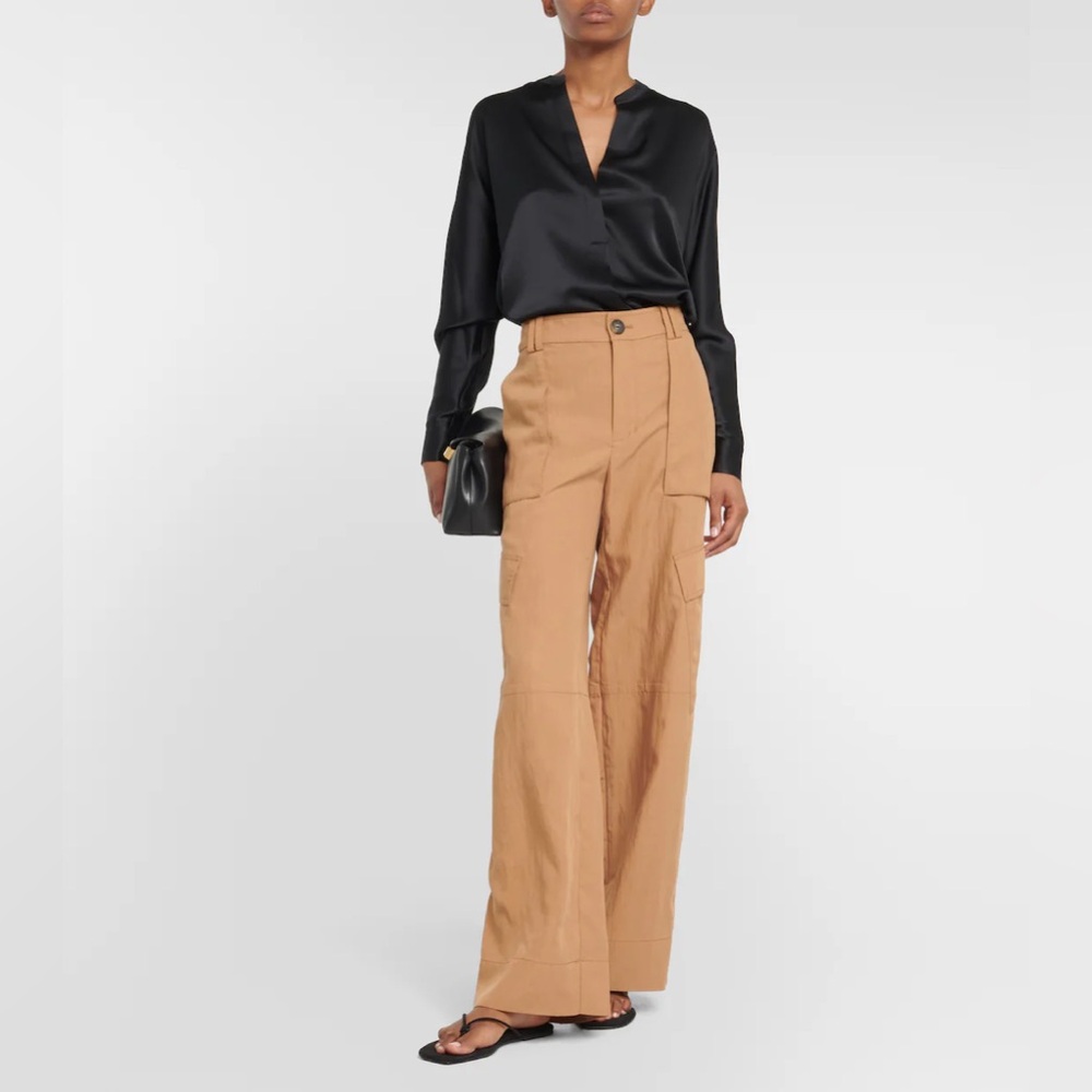 VINCE
Mid-rise wide cargo pants